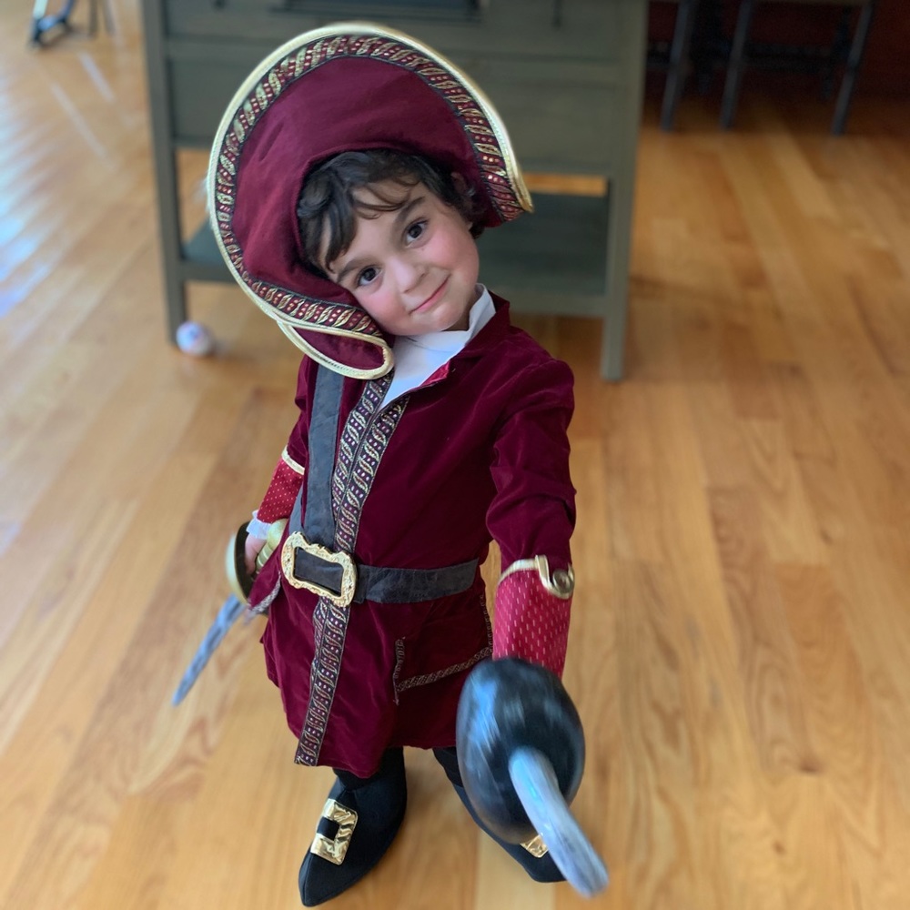 Toddler Disney Captain Hook costume size 4t lightly worn
